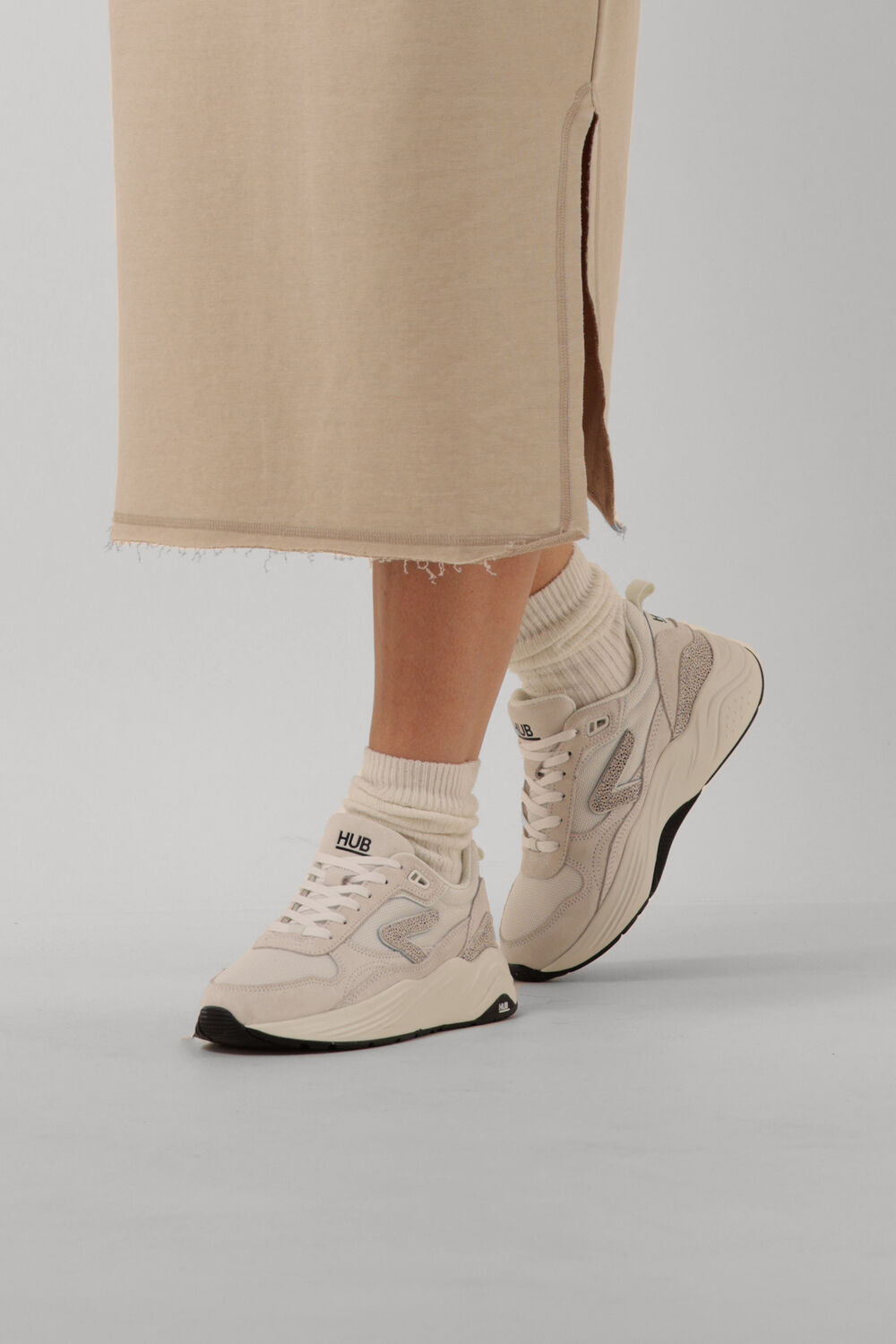 Hub witte sneakers outlet