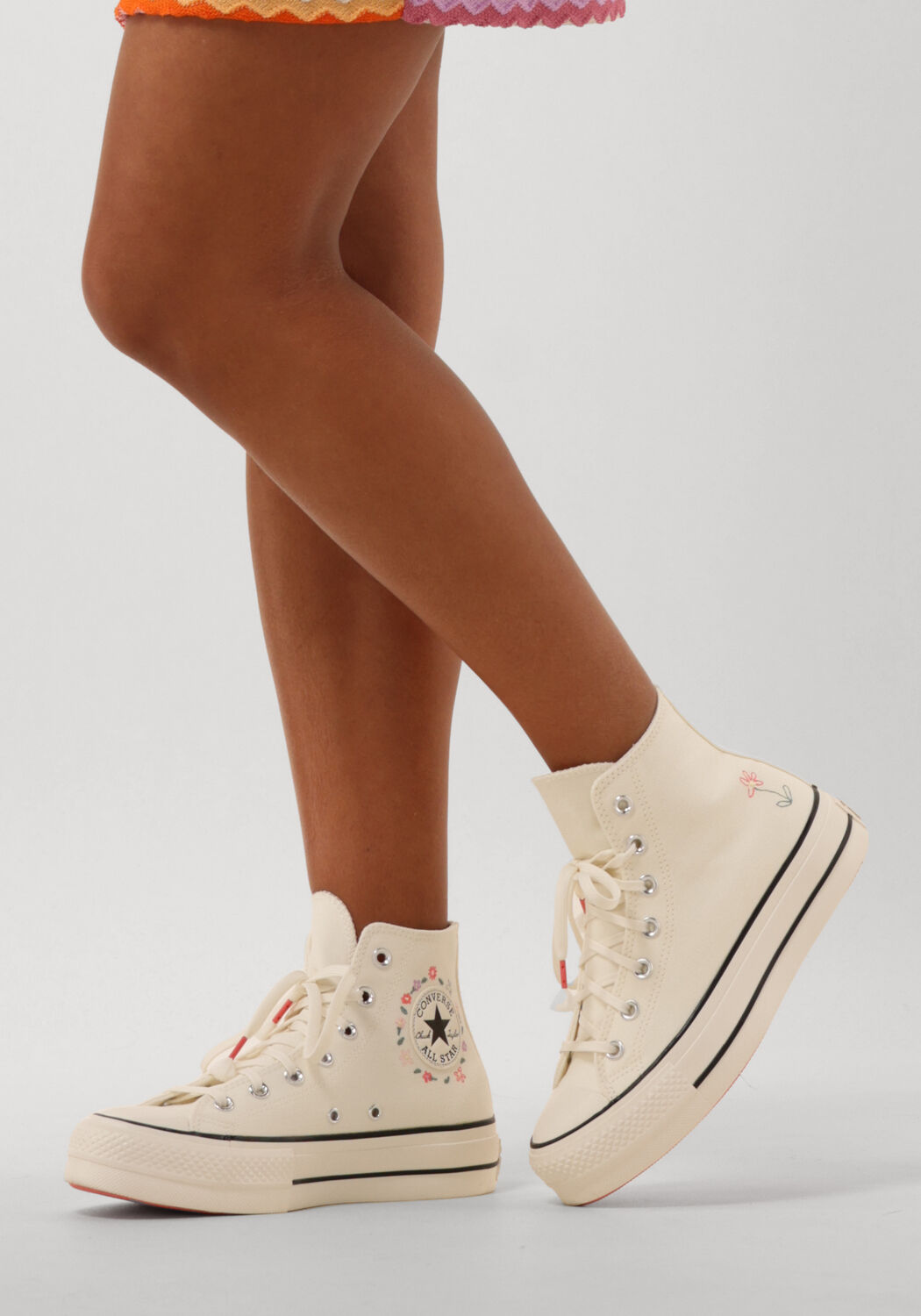 CONVERSE Baskets montantes CHUCK TAYLOR ALL STAR LIFT en blanc - large