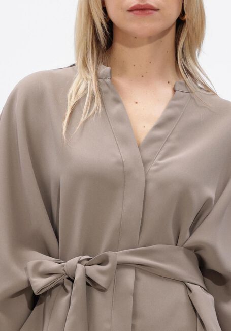 NEO NOIR ELLERY CREPE BLOUSE Blouses en taupe - large