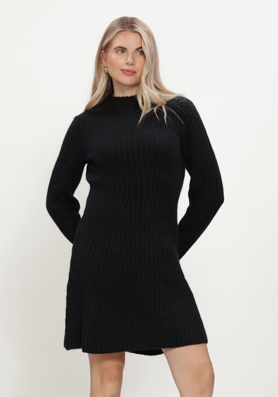 Zwarte Y.A.S. Mini jurk YASDOLLY LS KNIT DRESS - large