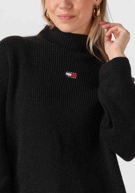 TOMMY JEANS Chandail TJW MOCKNECK BADGE SWEATER en noir - large
