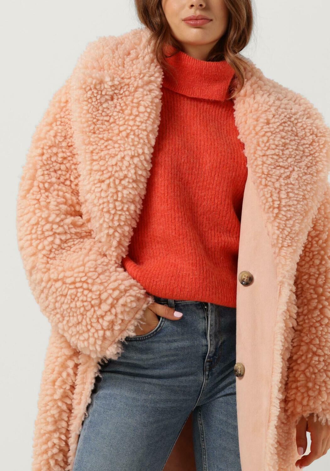BEAUMONT Manteau Teddy REVERSIBLE CURLY LAMMY COAT en rose Omoda