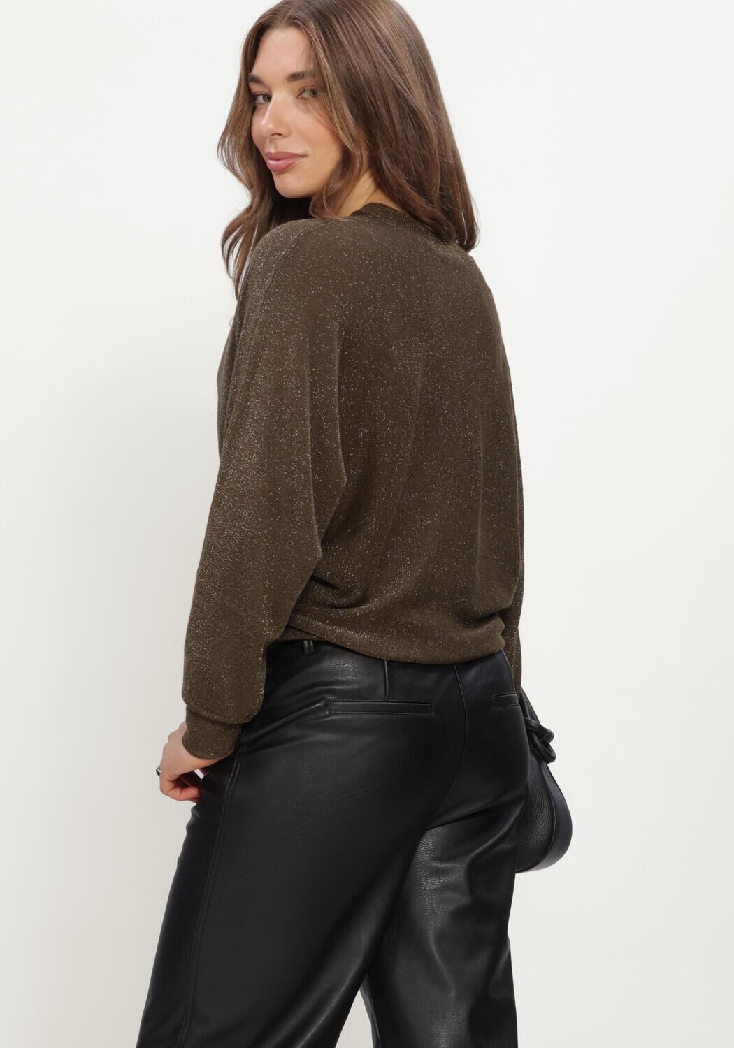 Bruine MINUS Trui MSDANA METALLIC BAT SLEEVE PULLOVER - large