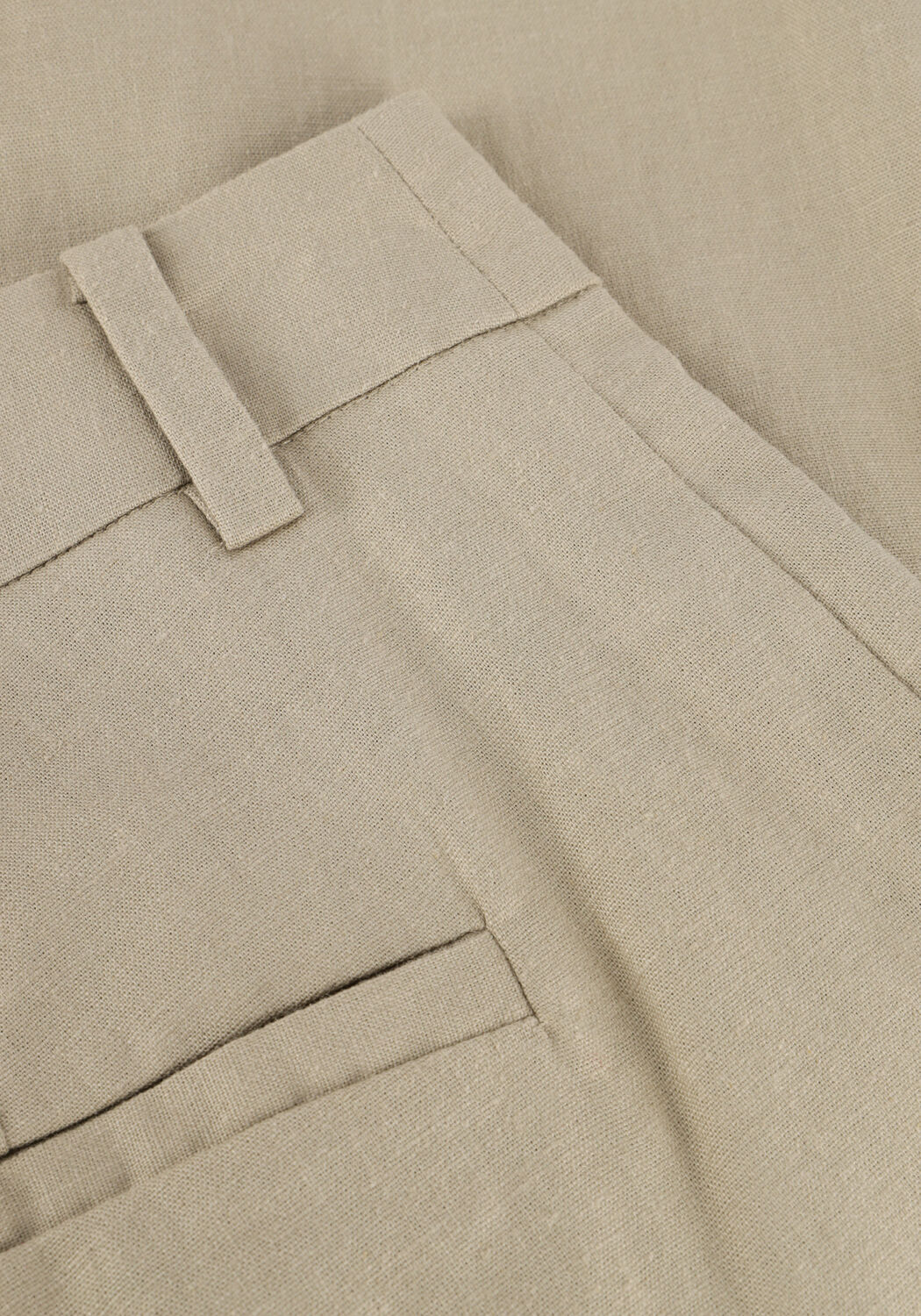 Groene GESTUZ Broeken/jumpsuits GZIZZA LINEN MW SHORT - large