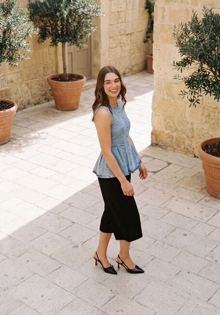 SECOND FEMALE FLORE BERMUDA Pantalons en noir - large