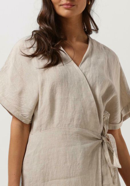 CATWALK JUNKIE Mini robe DR ERLINA en blanc - large