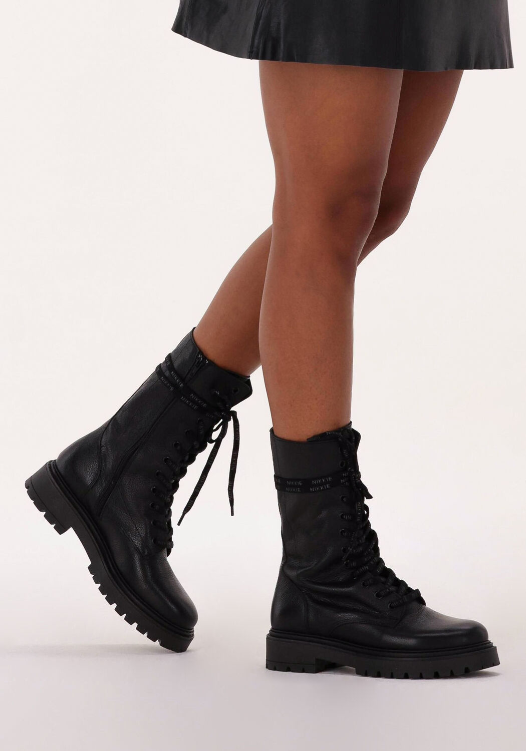 Zwarte NIKKIE Veterboots DEWIE BOOTS Omoda