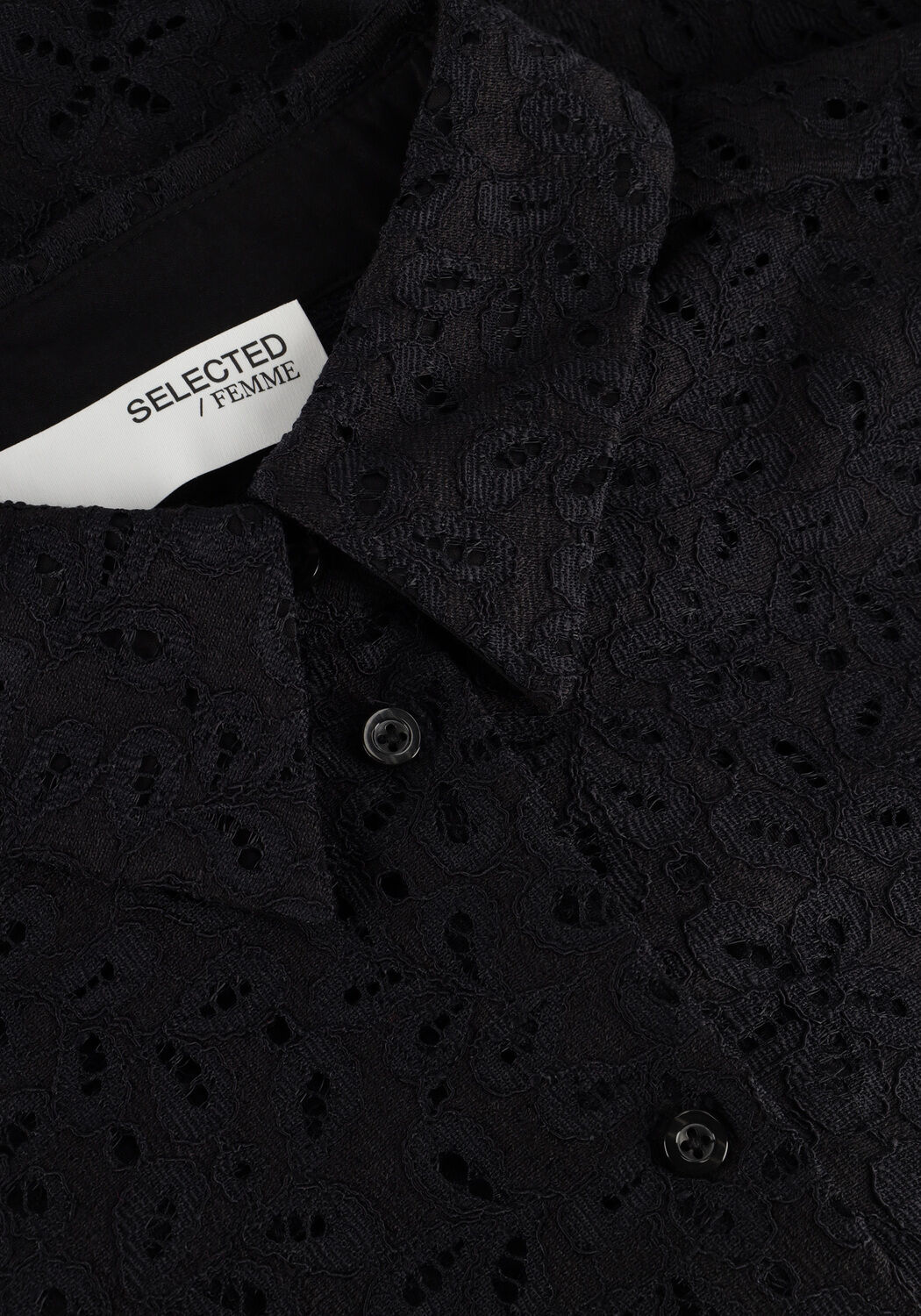 Zwarte SELECTED WOMEN  SLFKAROLA 2/4 OVERSIZE LACE SHIRT - large