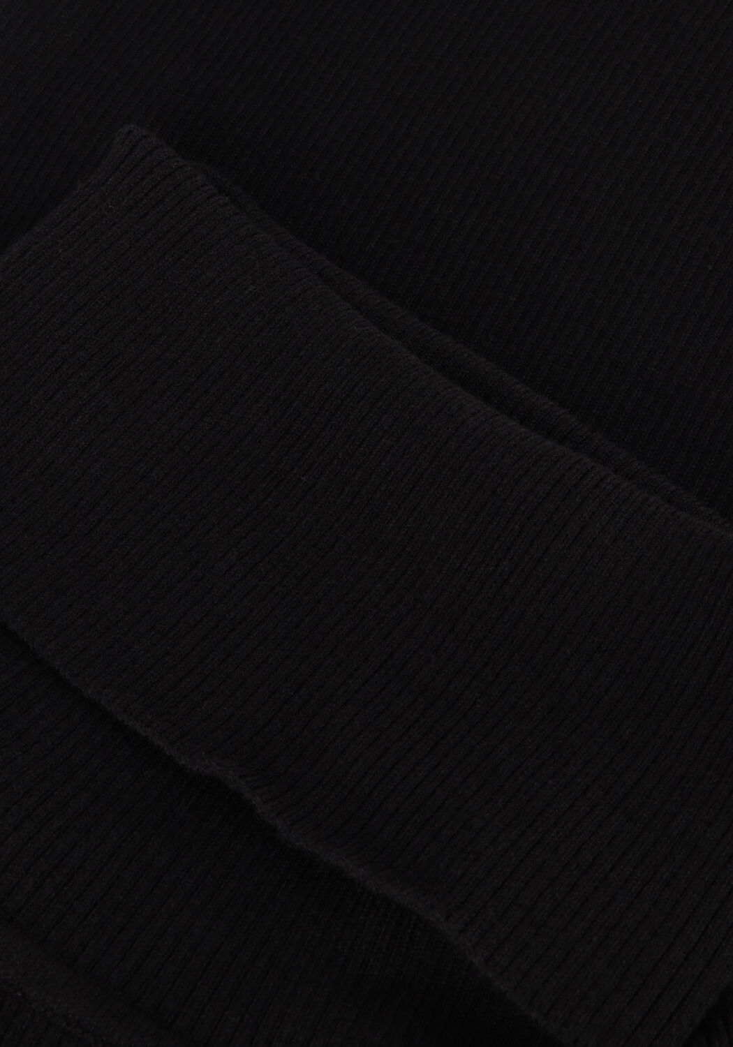 CALVIN KLEIN Col roul&eacute; WOVEN LABEL ROLL NECK SWEATER en noir - large