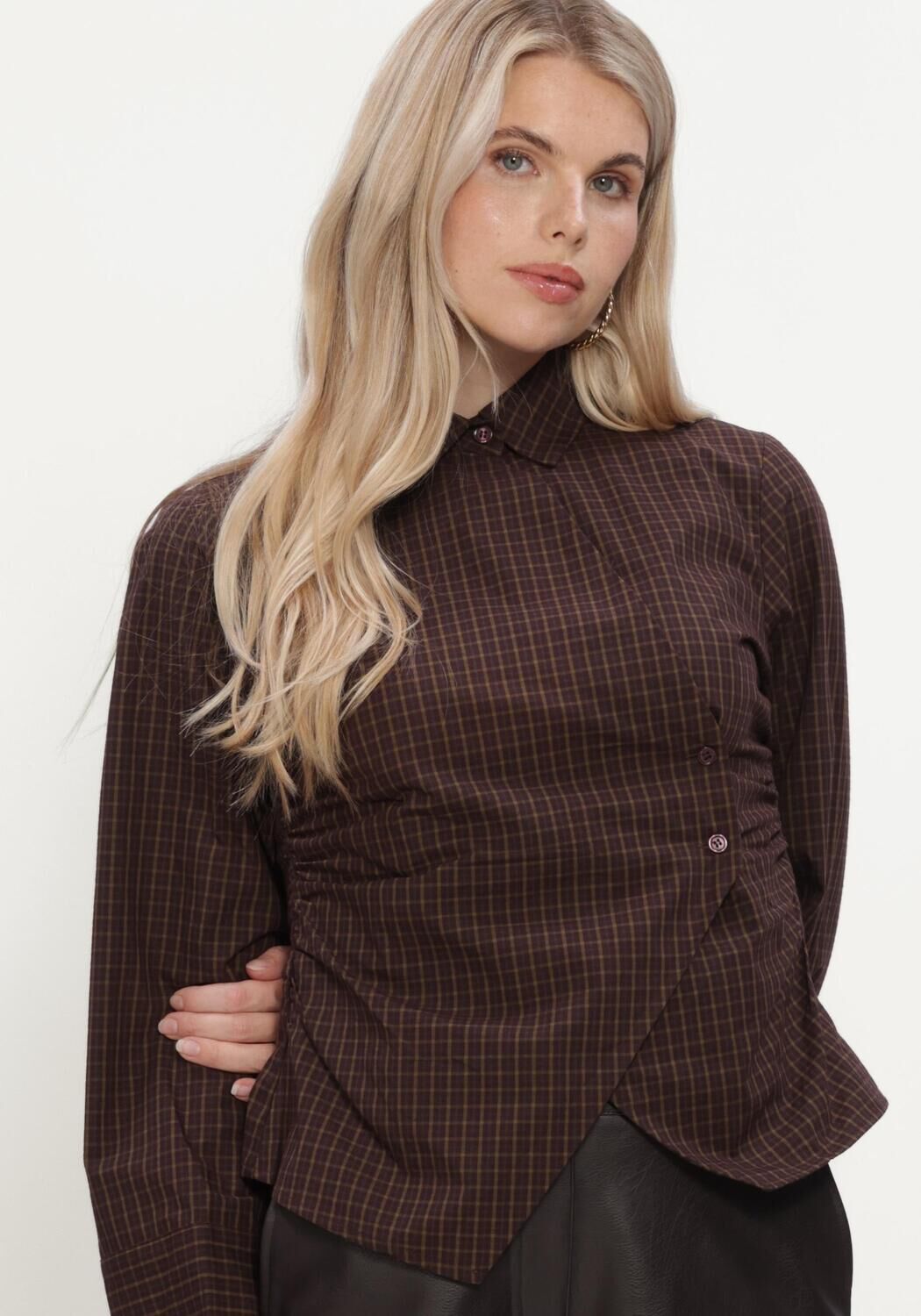 NEO NOIR Haut FENLI SMALL CHECK SHIRT en marron - large