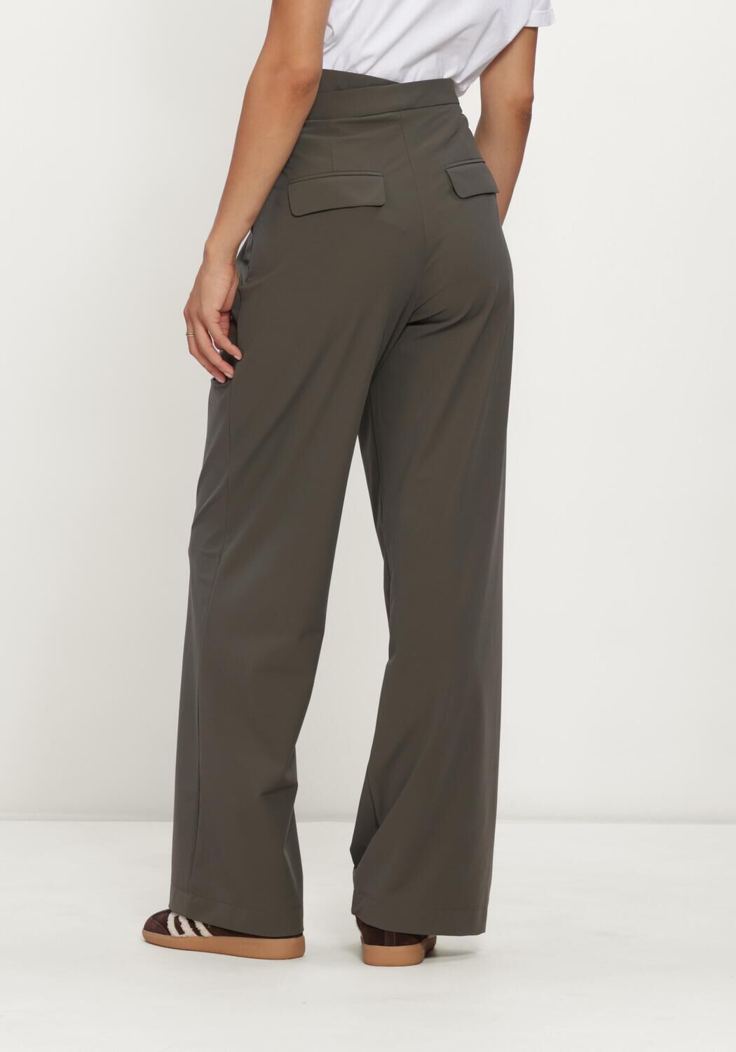 Olijf JAPAN TKY Broeken/jumpsuits BIHARU - large