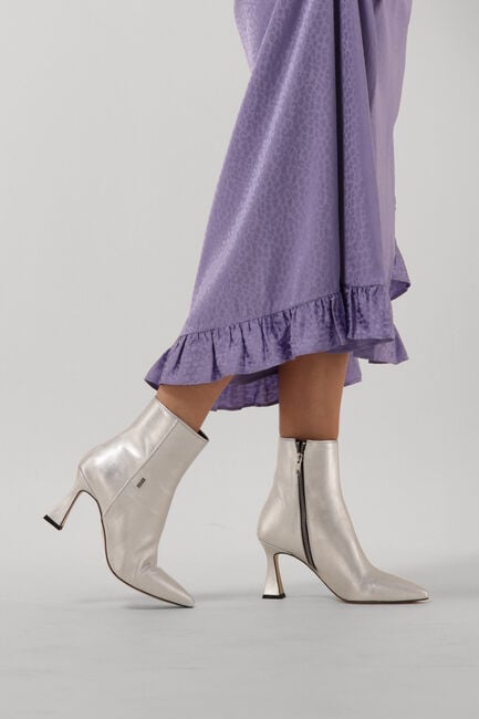 Zilveren NUBIKK Enkellaarsjes ACE YADA Zilveren NUBIKK Enkellaarsjes ACE YADA - large