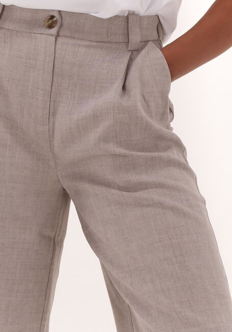 MODSTR&Ouml;M RAPHAEL SHORTS Pantalons en beige - large