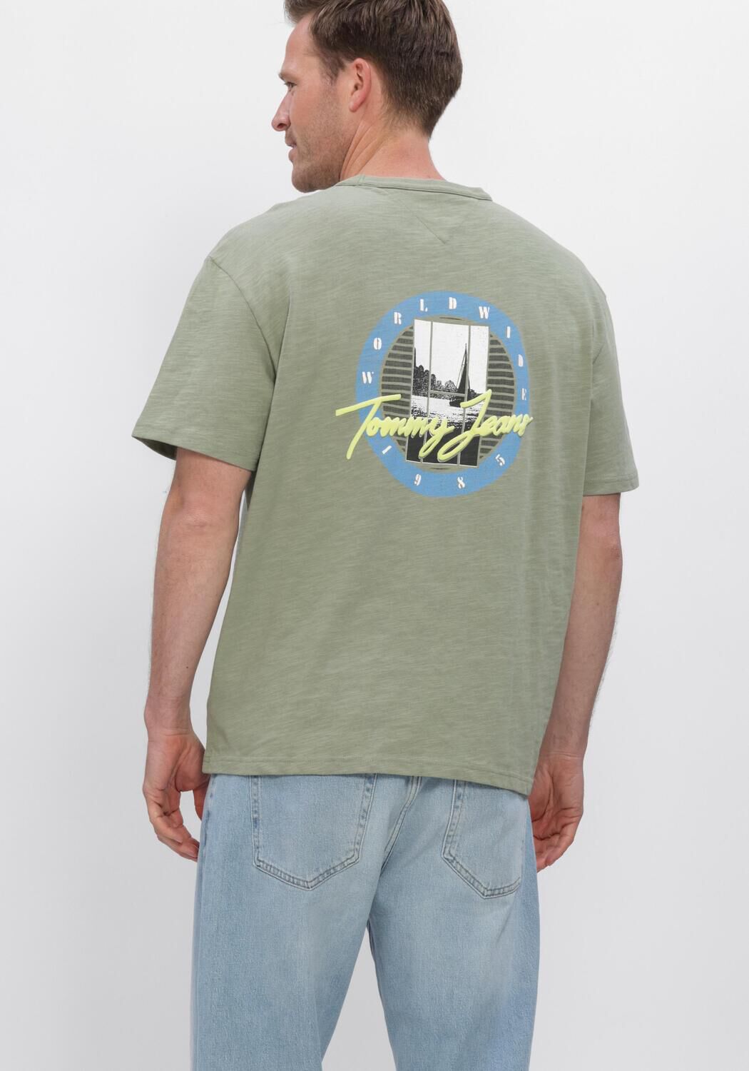 TOMMY JEANS T-shirt TJM RLX NOVELTY SS TEE en vert - large