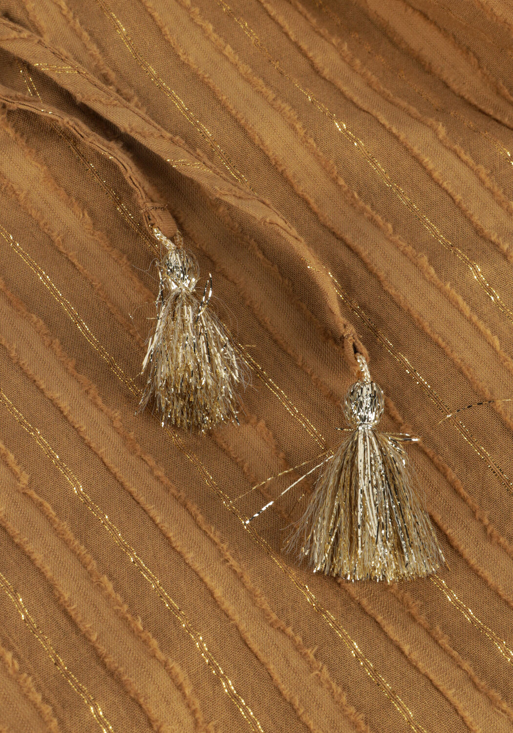 DEVOTION MAGIC Blouses en marron - large