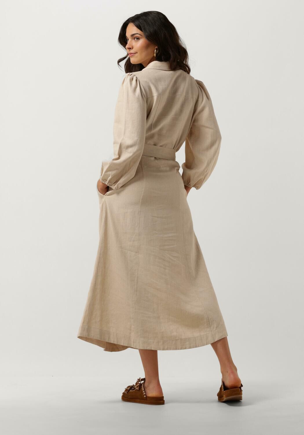 Beige Y.A.S. Midi jurk YASFLAXY 3 4 LINEN SHIRT DRESS Omoda