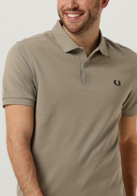 FRED PERRY Polo THE PLAIN FRED PERRY SHIRT Olive - large