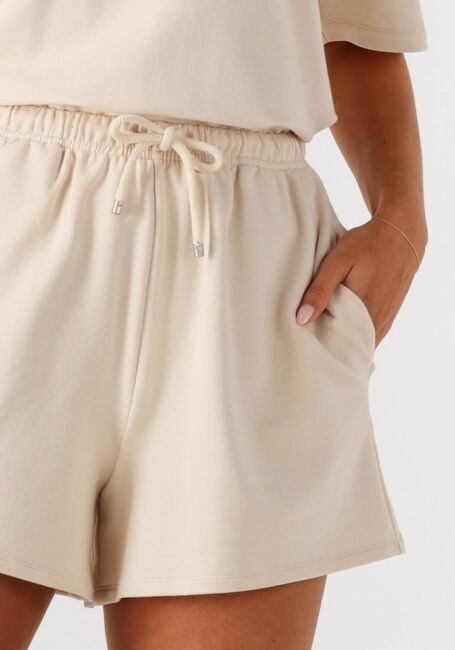 WITHBLACK Pantalon courte WBLTINDRA SHORTS en beige - large