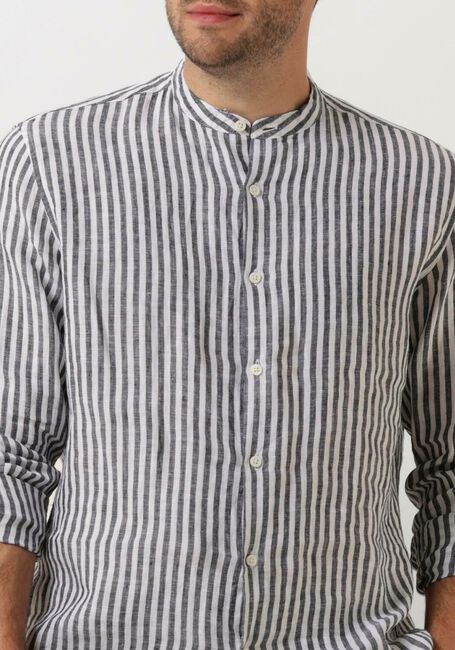 SELECTED HOMME Chemise décontracté SLHREGKYLIAN-LINEN SHIRT LS BAND en gris - large