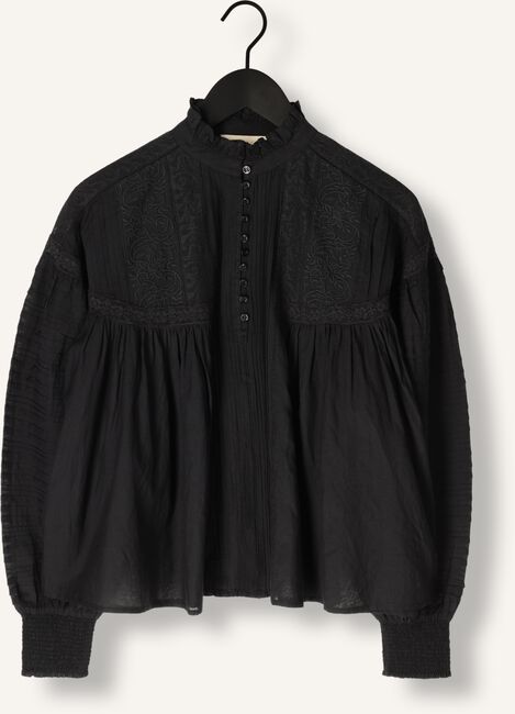 VANESSA BRUNO DAHILA VANESSA BRUNO DAHILA - large