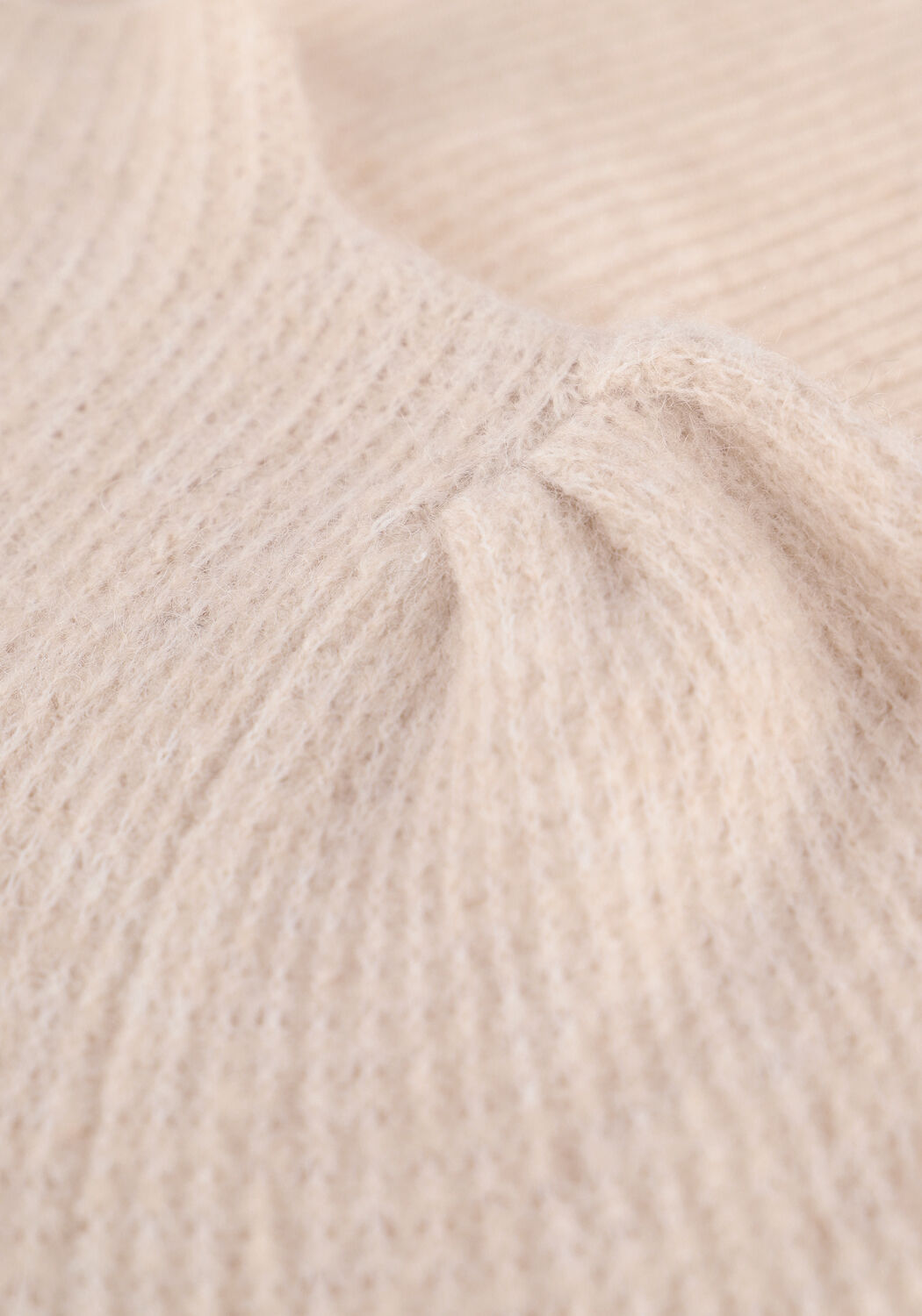 Zand NEO NOIR Trui MARLIA KNIT BLOUSE - large