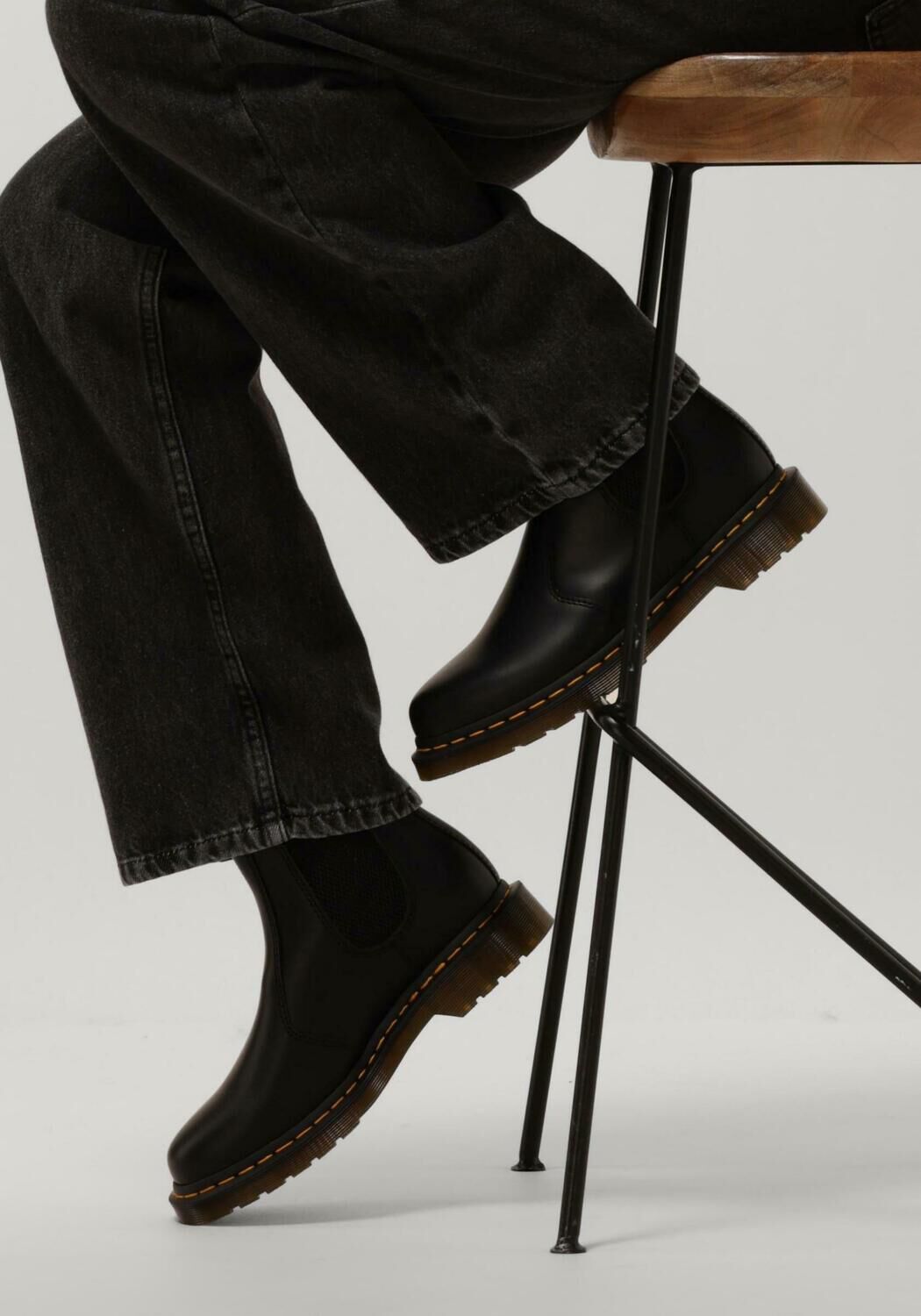 Zwarte DR MARTENS  2976 SMOOTH - large