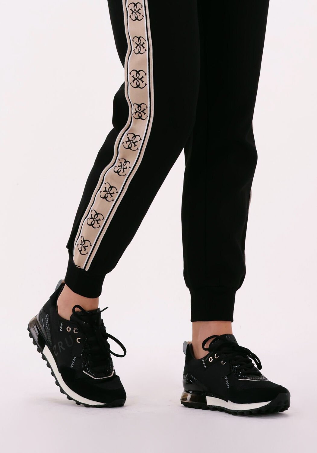 Zwarte CRUYFF Sneakers SUPERBIA DAMES Omoda