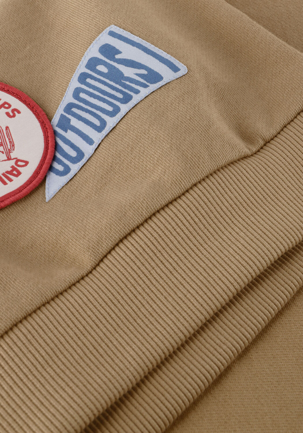 DAILY7 Chandail OVERSIZED SWEATER BADGES en beige - large