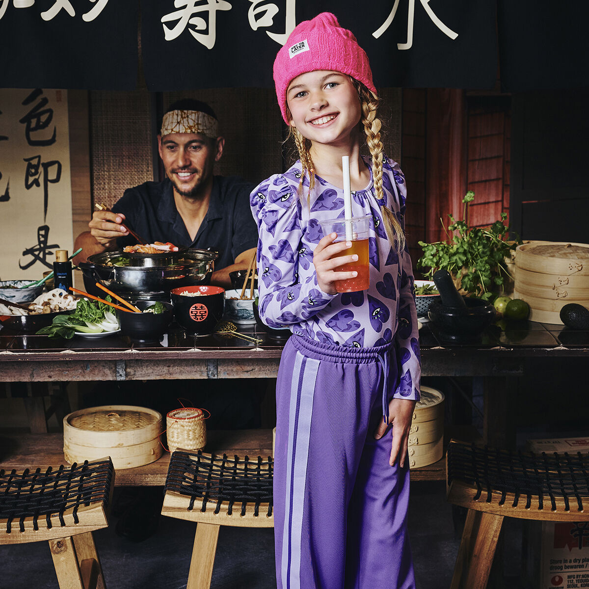 Z8 Pantalon large KITANA en violet - large