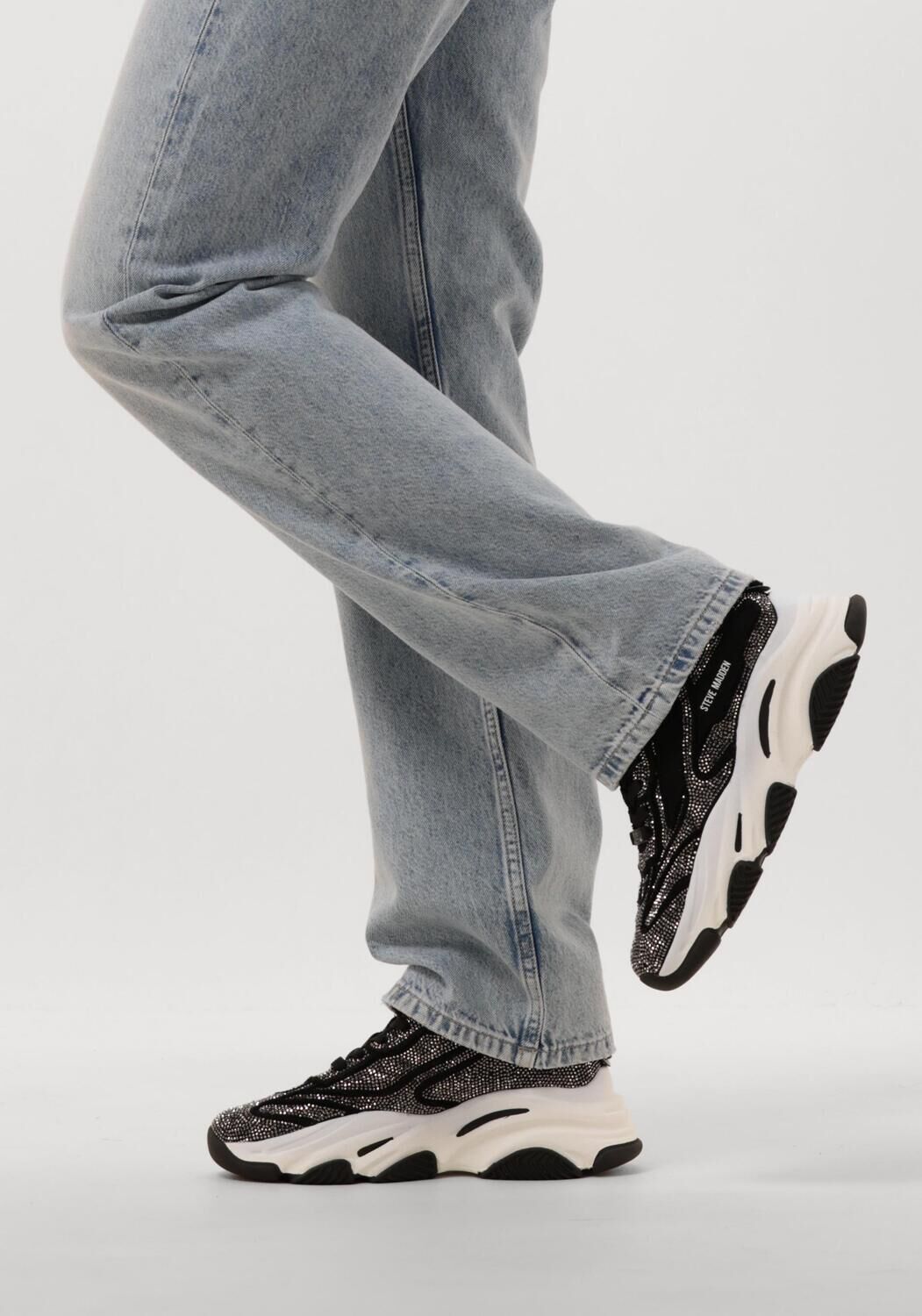 STEVE MADDEN Baskets basses PARK AVE-R en noir - large