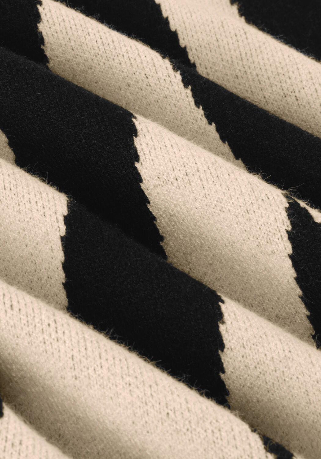 OBJECT Mini robe OBJRAY L/S KNIT ROLLNECK DRESS en noir - large