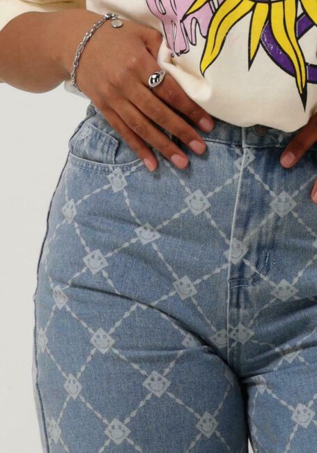 Lichtblauwe REFINED DEPARTMENT Wide jeans HANNAH - large
