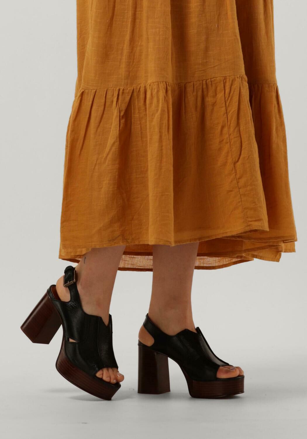 SEE BY CHLO&Eacute; HAZEL Sandales en noir - large