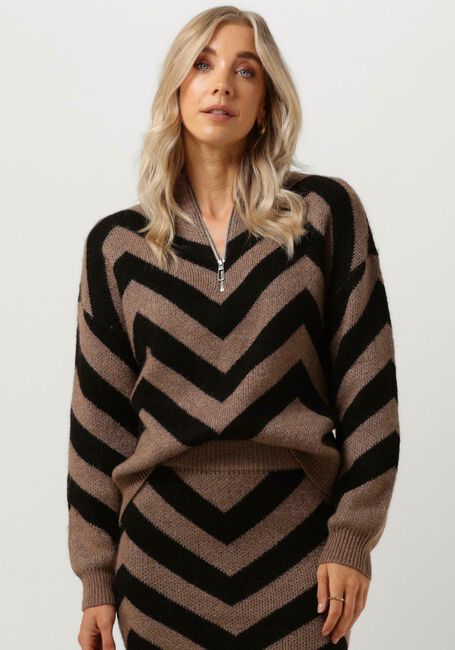 Y.A.S. Col roulé YASKAVALLI LS KNIT PULLOVER en marron - large