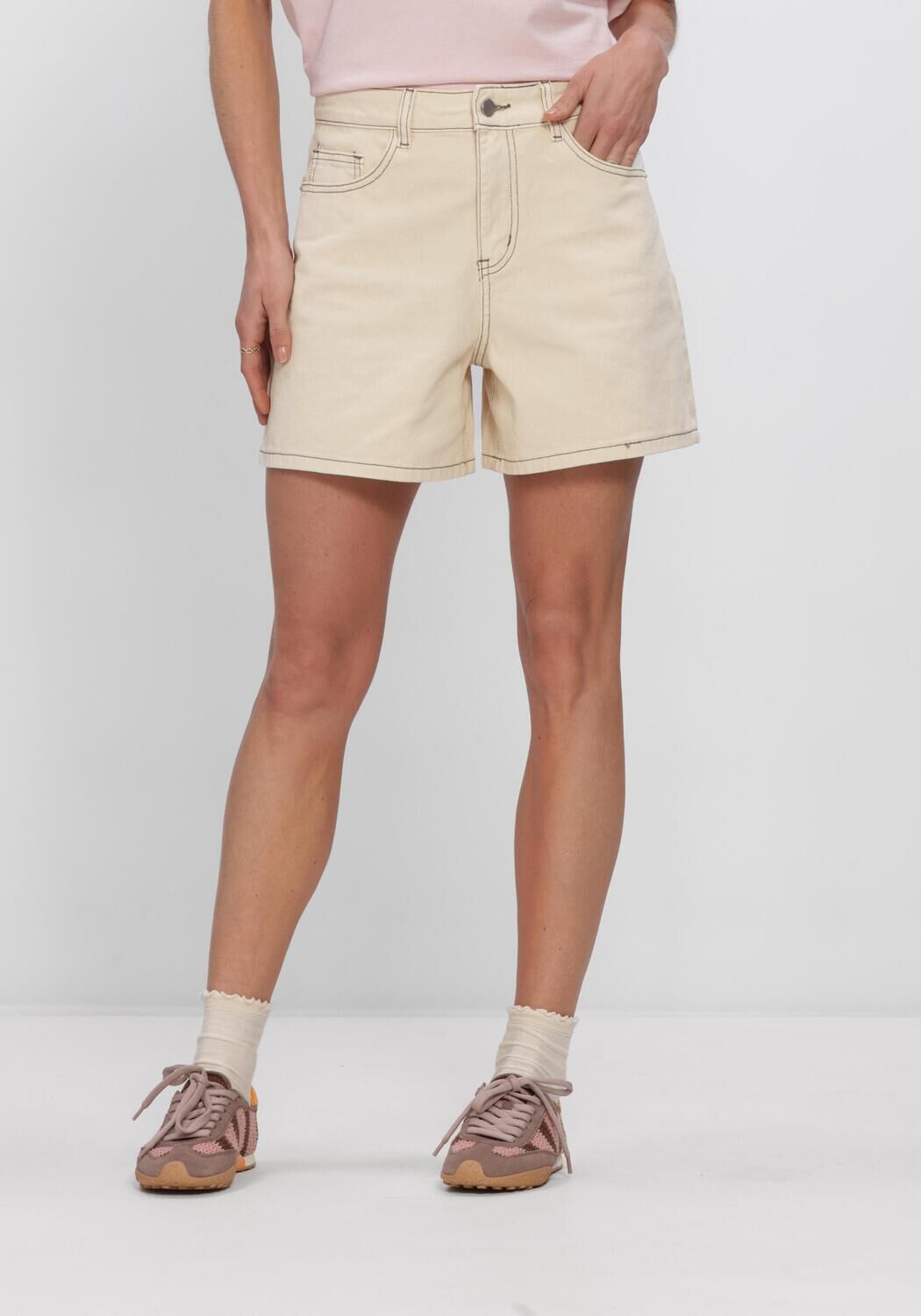 OBJECT Pantalon courts OBJANDREA HW SHORTS en beige - large