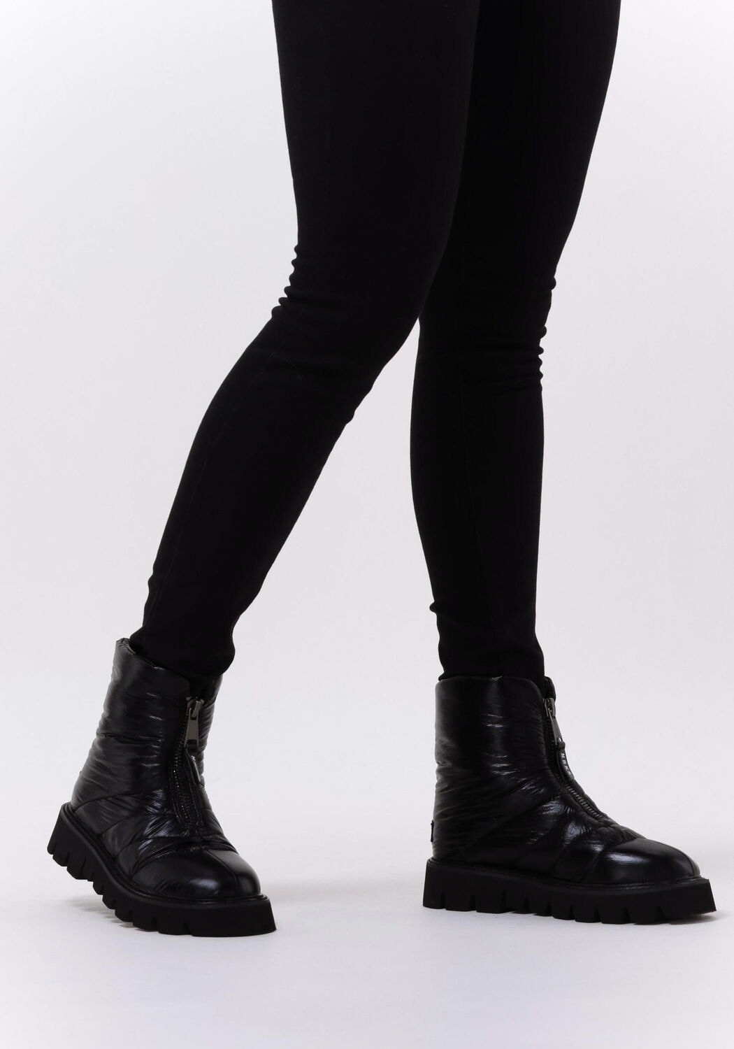 NUBIKK Snowboots YETI BOOT en noir - large