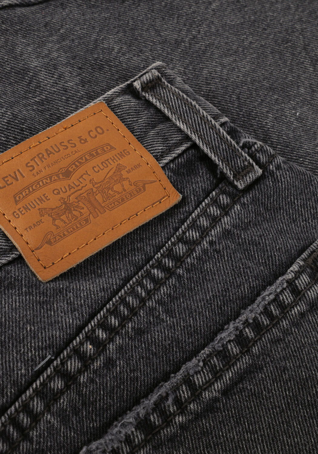 Donkergrijze LEVI'S Jeans HIGH BAGGY SHORT SHORT - large