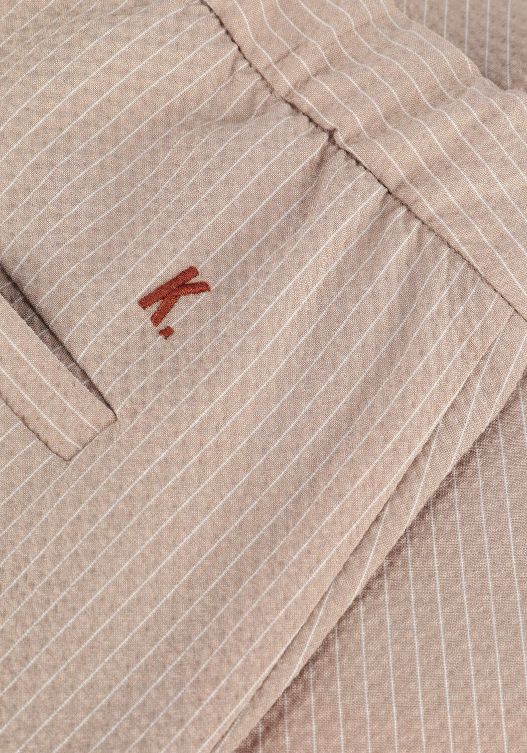 KULTIVATE Pantalon courte SH SUNDANCE en camel - large