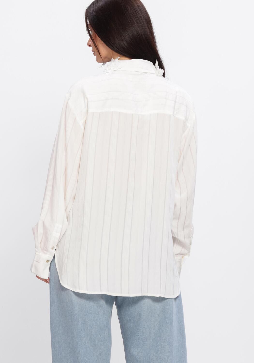 JANSEN AMSTERDAM RABIA BLOUSE SLG 783 LONG SLEEVE LACE FLOWERS AT COLLAR Blouses en blanc - large