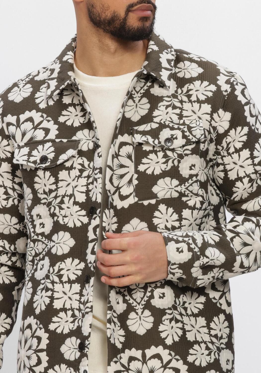ANERKJENDT AKOSCAR FLOWER JACQ OVERSHIRT Surchemises en vert - large