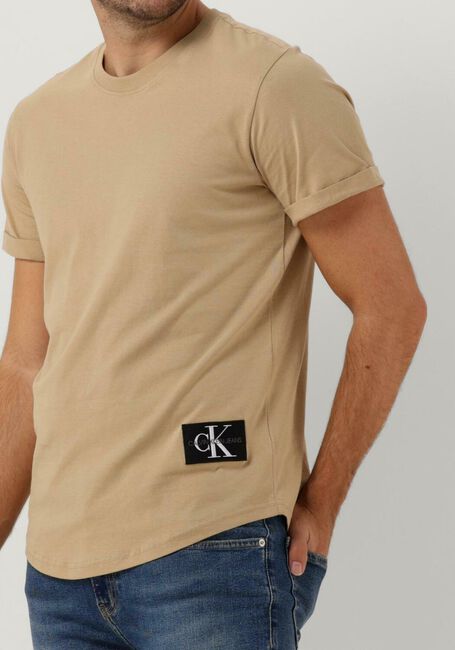 Groene CALVIN KLEIN T-shirt BADGE TURN UP SLEEVE - large