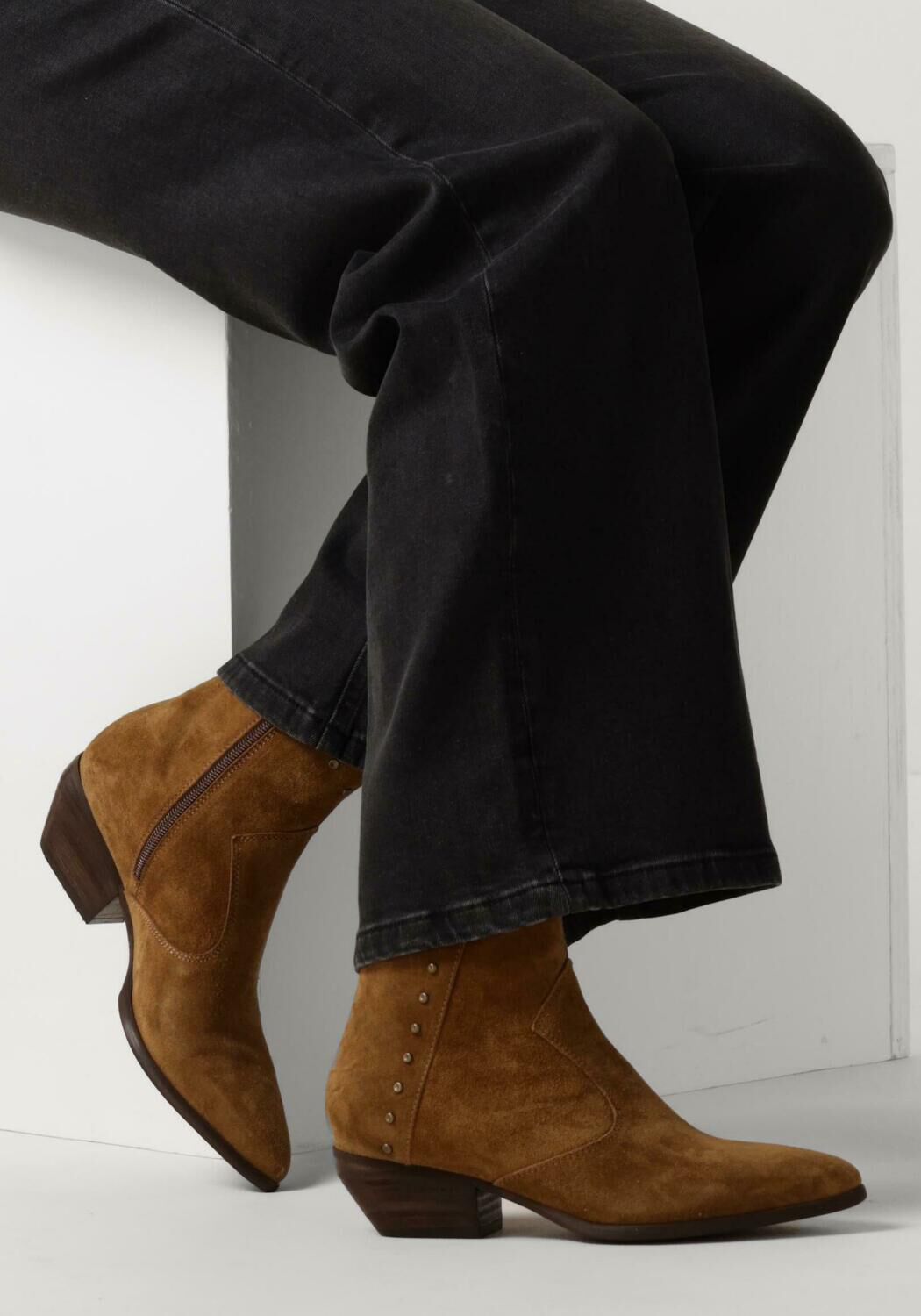 NOTRE-V AR231 Bottines en camel - large