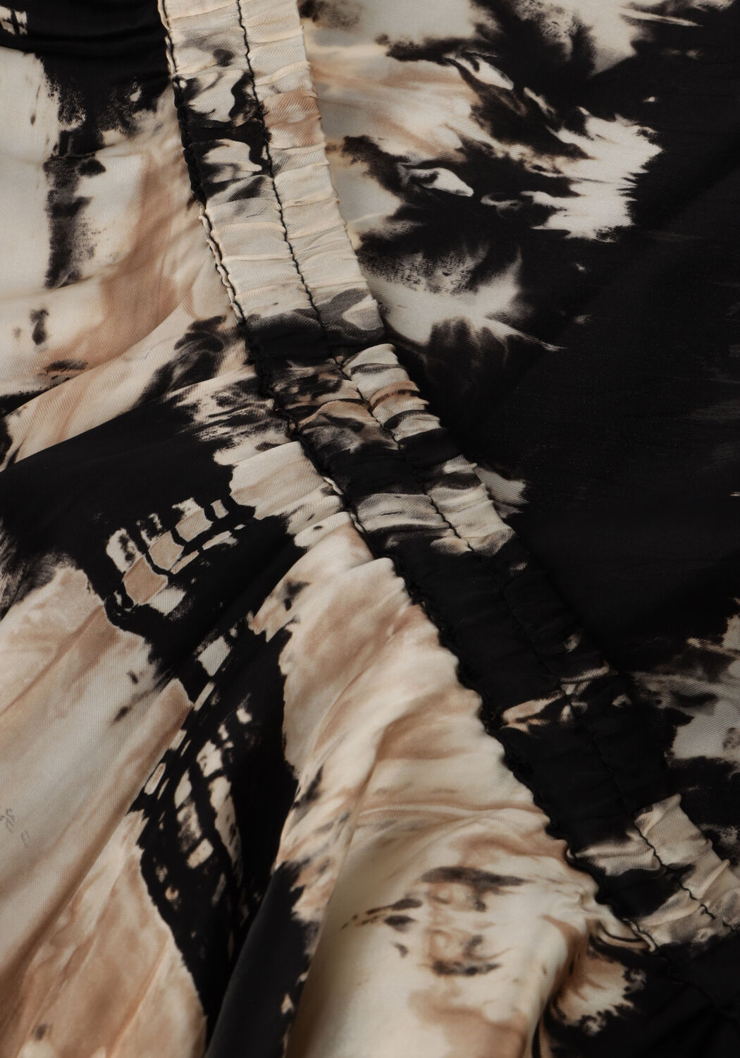 MES DEMOISELLES Jupe maxi FRIM en noir - large