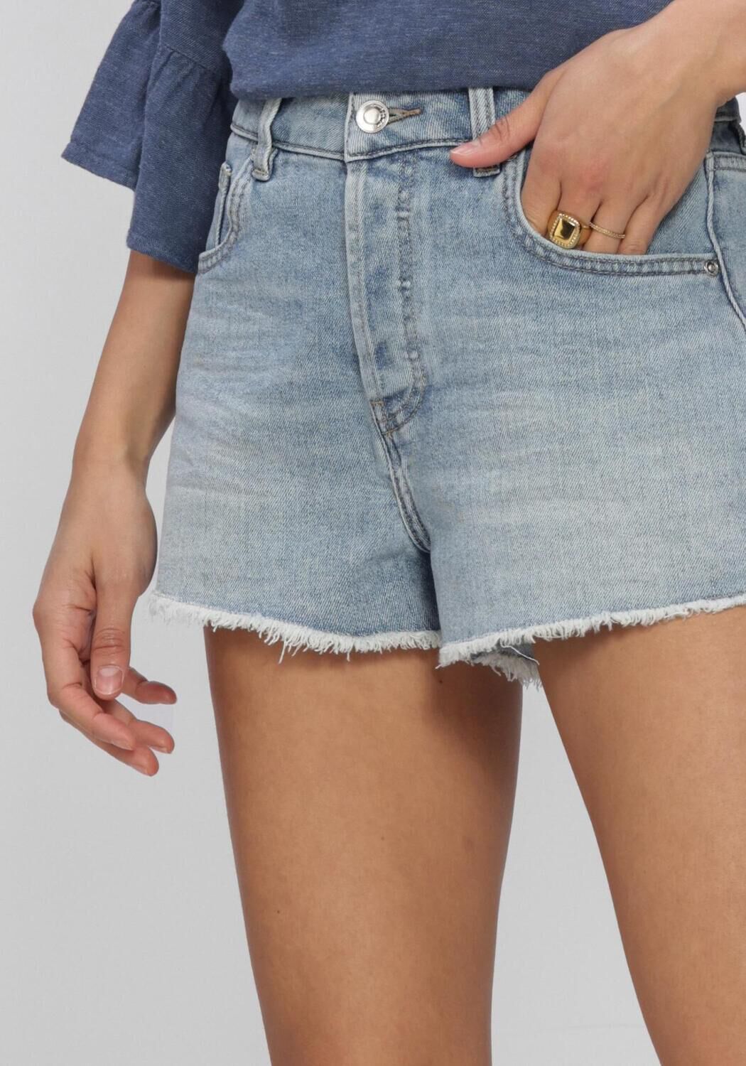 Blauwe CIRCLE OF TRUST Broeken/jumpsuits LODY DNM SHORT - large