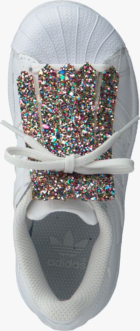 SNEAKER BOOSTER Bonbons des chaussures SN KIDS en multicolore - large