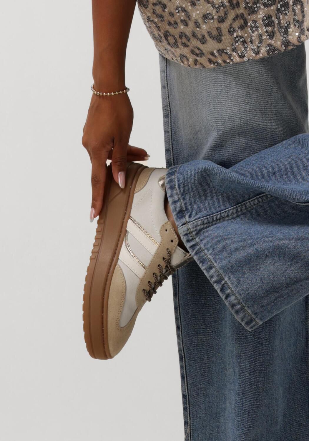 Beige OMODA Sneakers ANEMONE - large