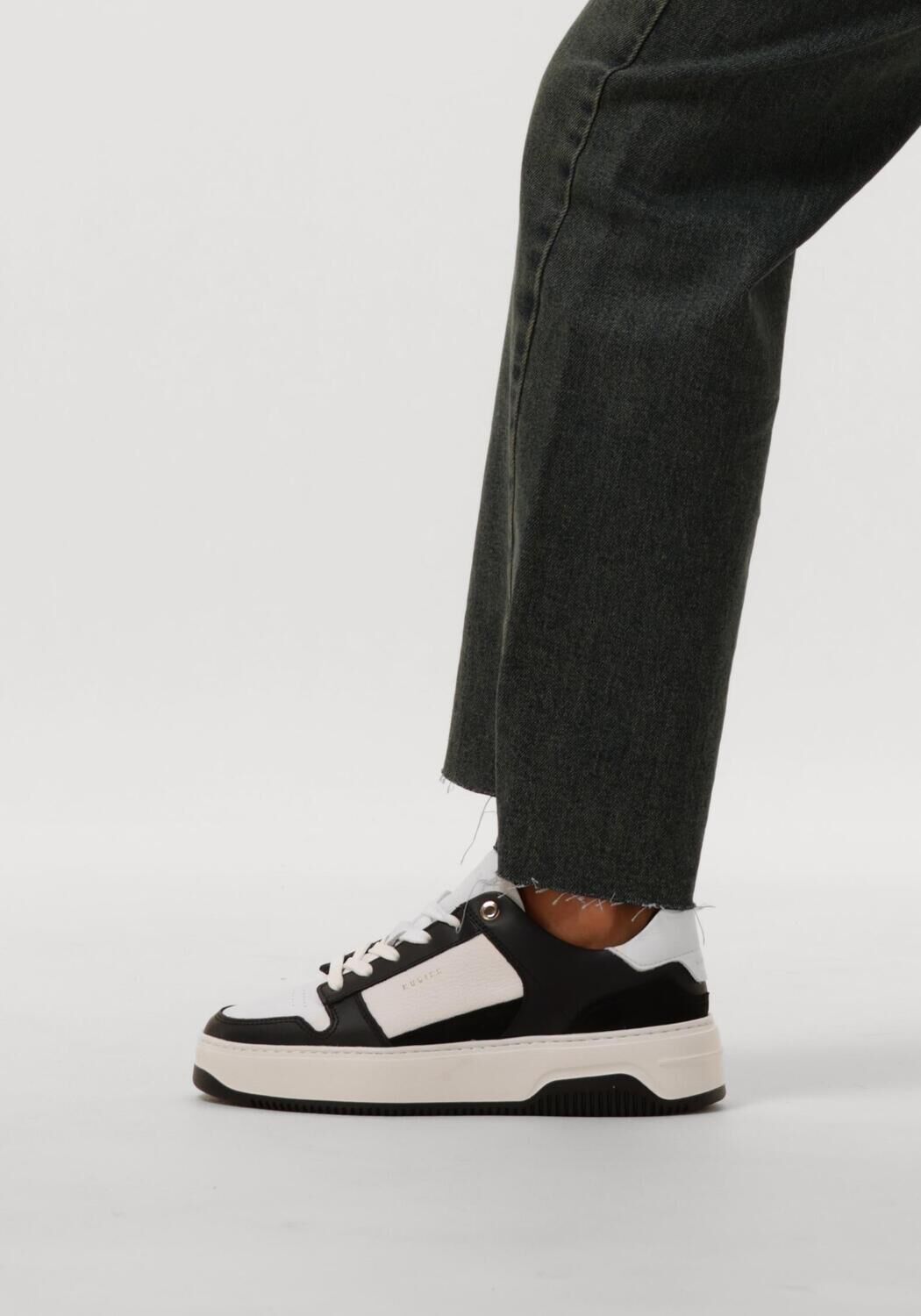 NUBIKK Baskets basses BASKET COURT DAMES en noir - large