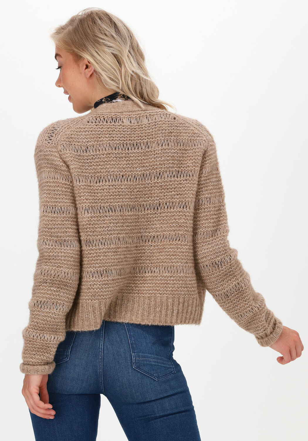 JUST FEMALE Gilet SAGI KNIT CARDIGAN en beige Omoda