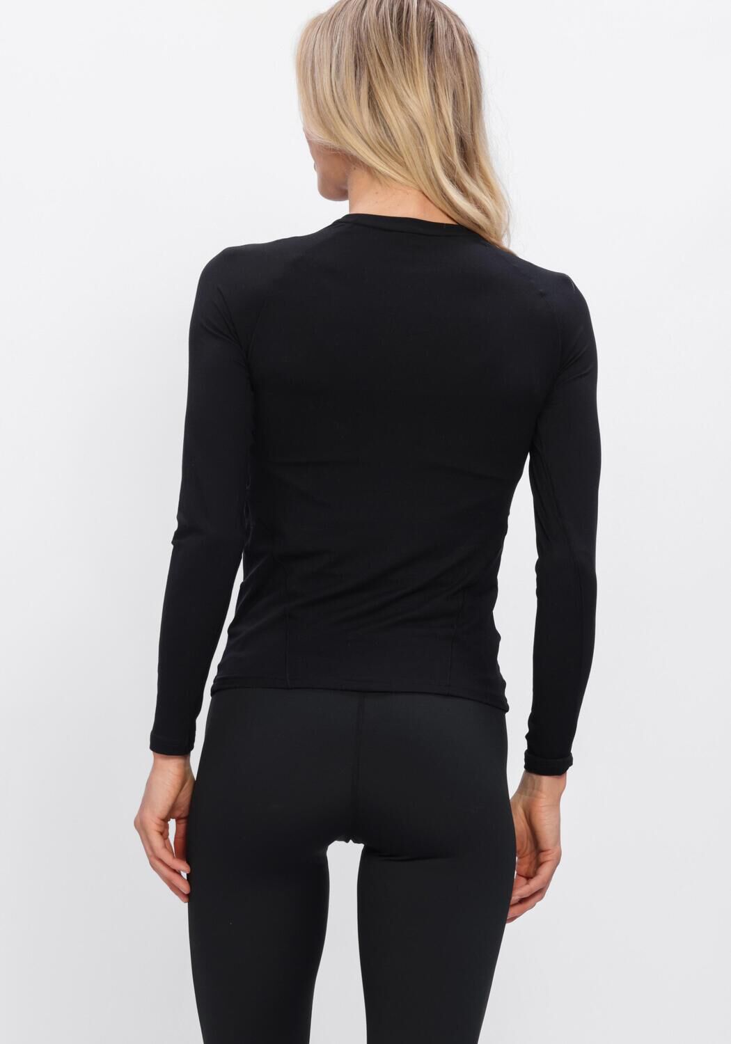 AIM'N BLACK SOFT BASIC LONG SLEEVE Hauts & T-shirts en noir - large