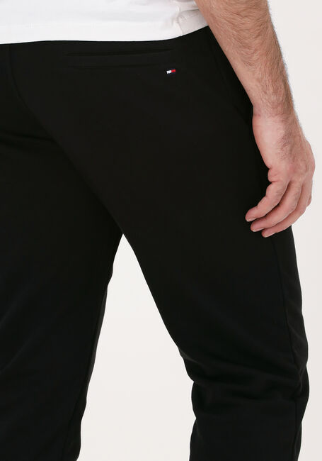 TOMMY HILFIGER Pantalon de jogging ROUNDALL GRAPHIC SWEATPANT en noir - large